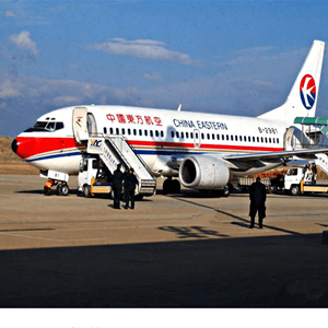 鄂尔多斯伊金霍洛航空空运航空快运业稳步发展的原因是什么？